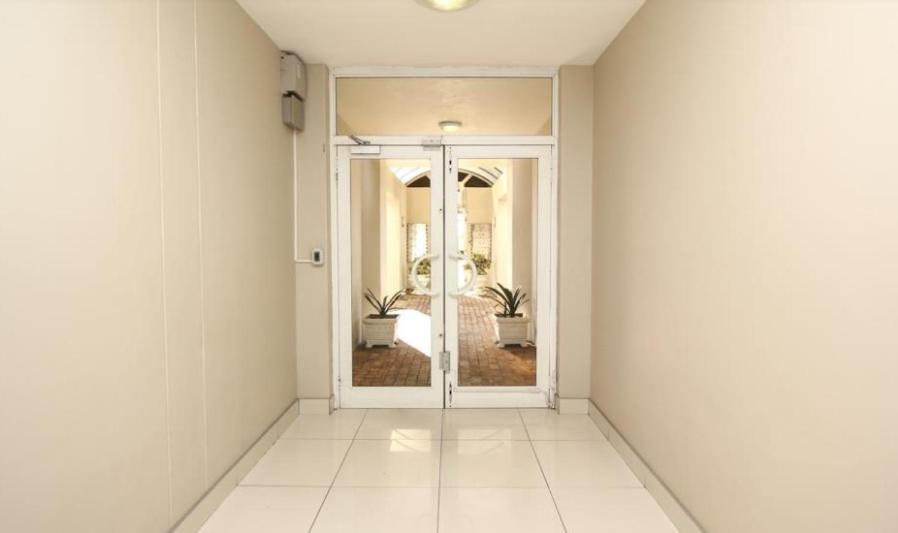 Appartamento Cascades 103 Port Elizabeth Esterno foto